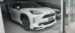 New Toyota Yaris 2022 Pearl