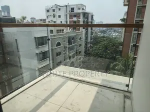 গুলশানের হোয়াইট প্রপার্টিতে ৩ বেডরুমের অ্যাপার্টমেন্ট ভাড়ার জন্য