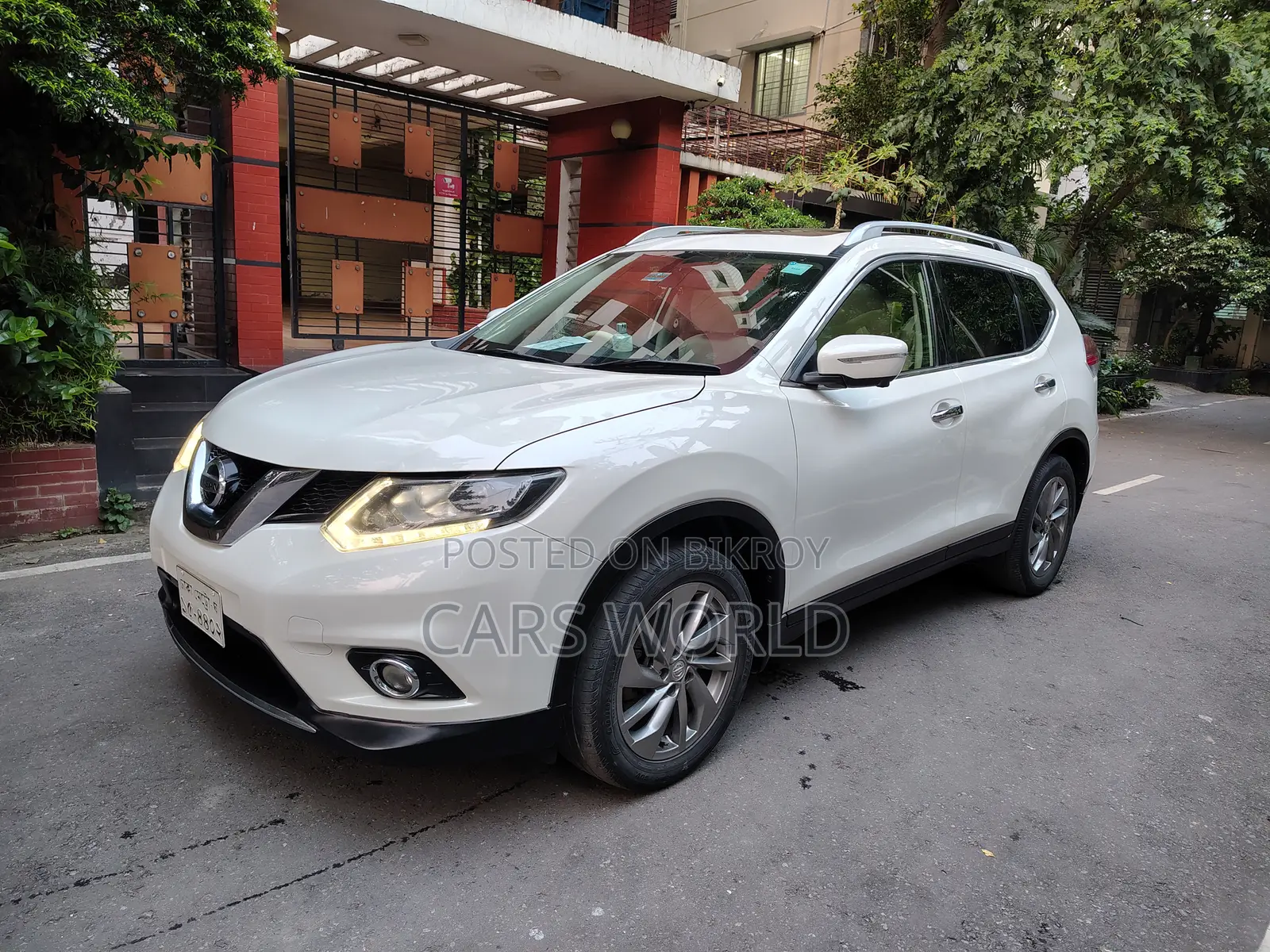 Nissan X-Trail 2.0 Petrol AWD 2016 Pearl