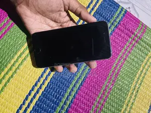 Apple iPhone 6 64 GB Red
