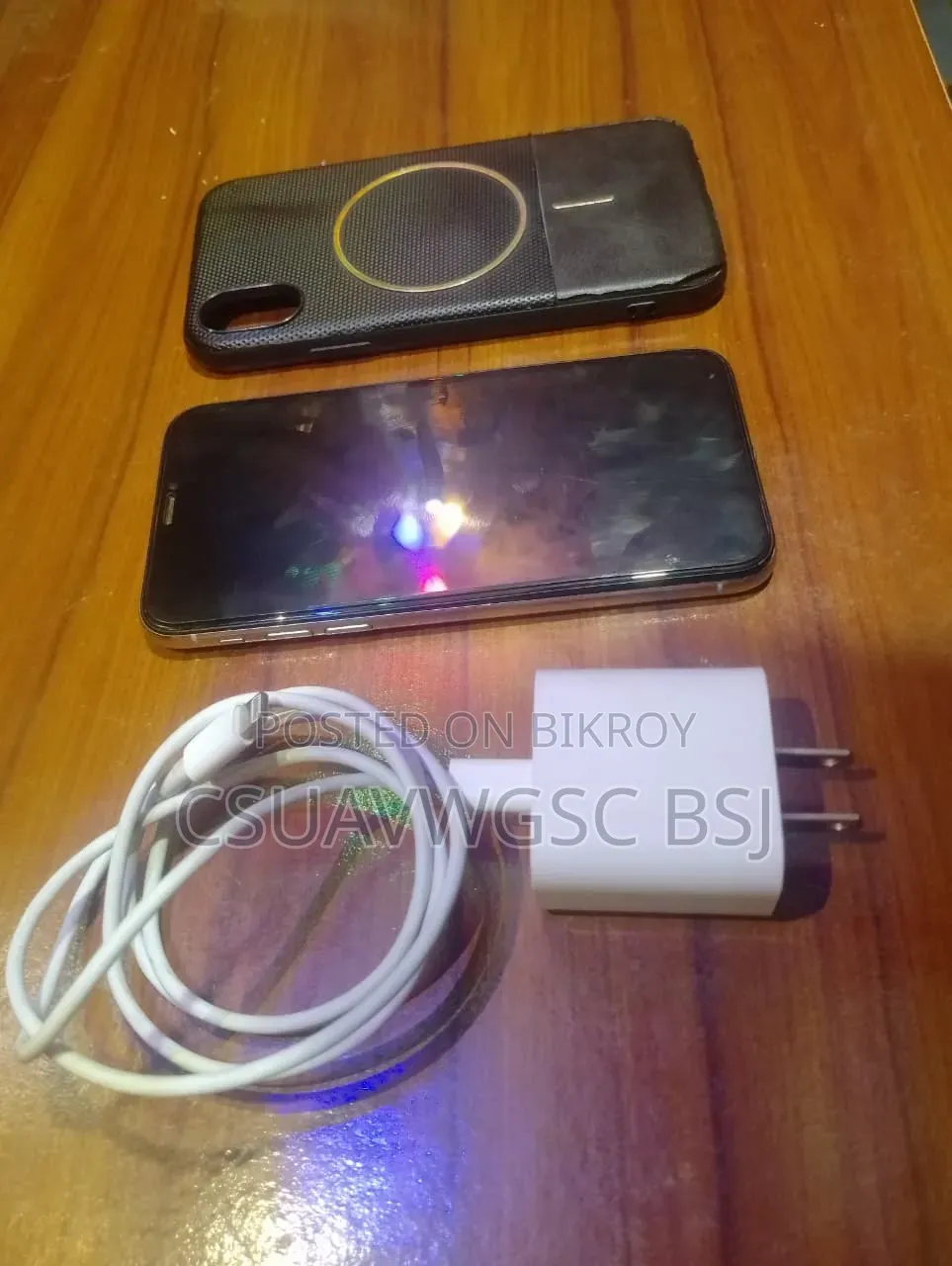 অ্যাপল আইফোন এক্স ২৫৬ জিবি হোয়াইট