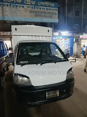 টয়োটা ডাইনা কাভার ভ্যান ২০০৫