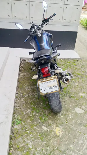 ইয়ামাহা এফজেড ২০১৮ ব্লু