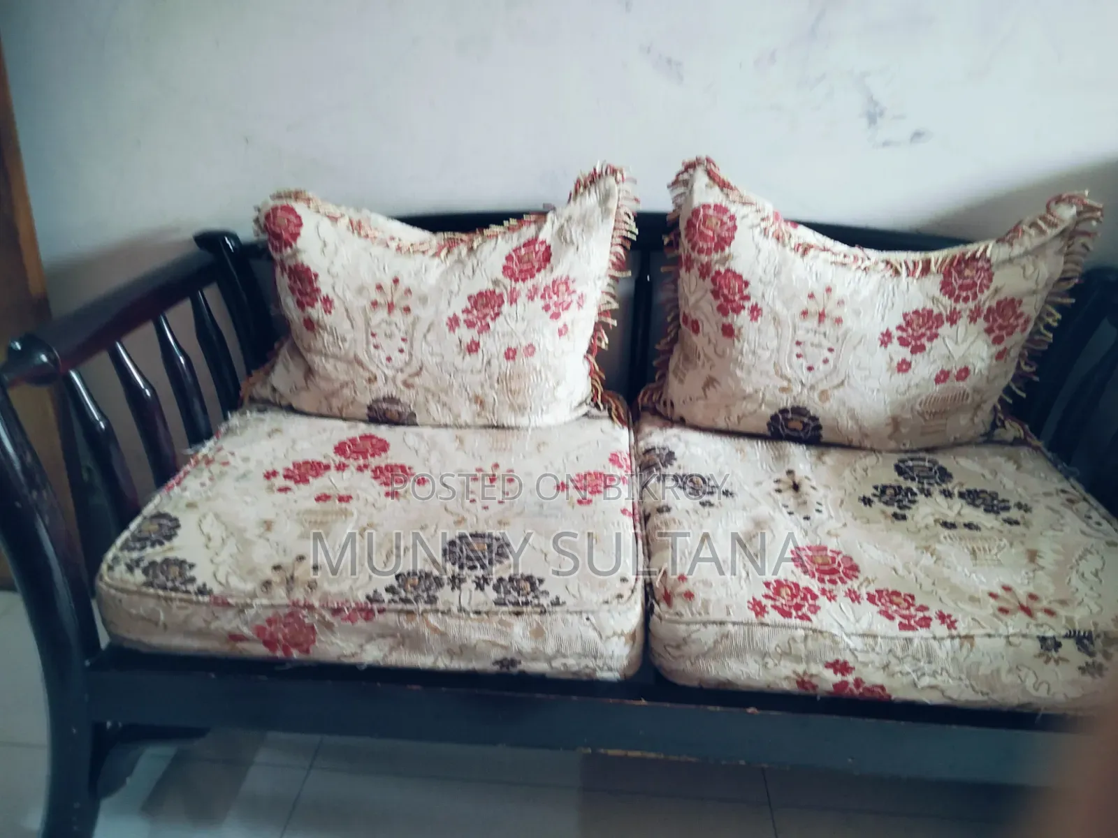 শিল করি এর আকতার এর শোফা
