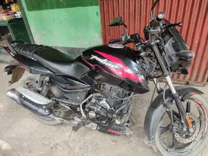 বাজাজ পালসার ১৫০ ২০১৯ ব্ল্যাক