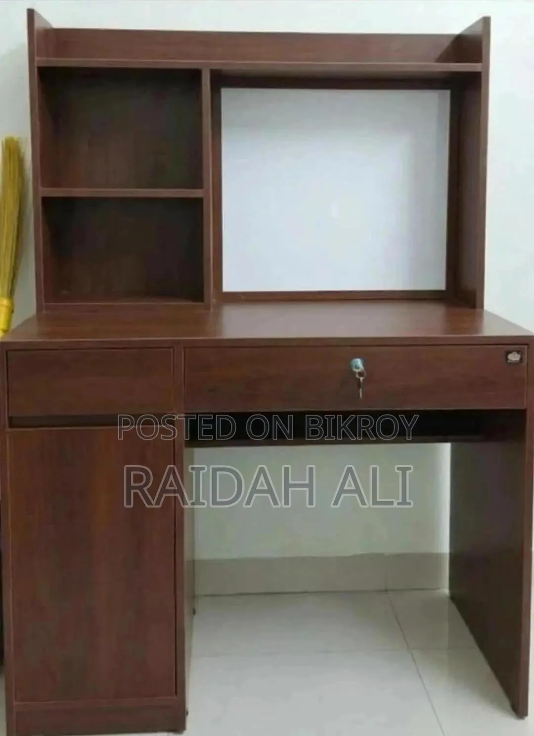 Reading Table