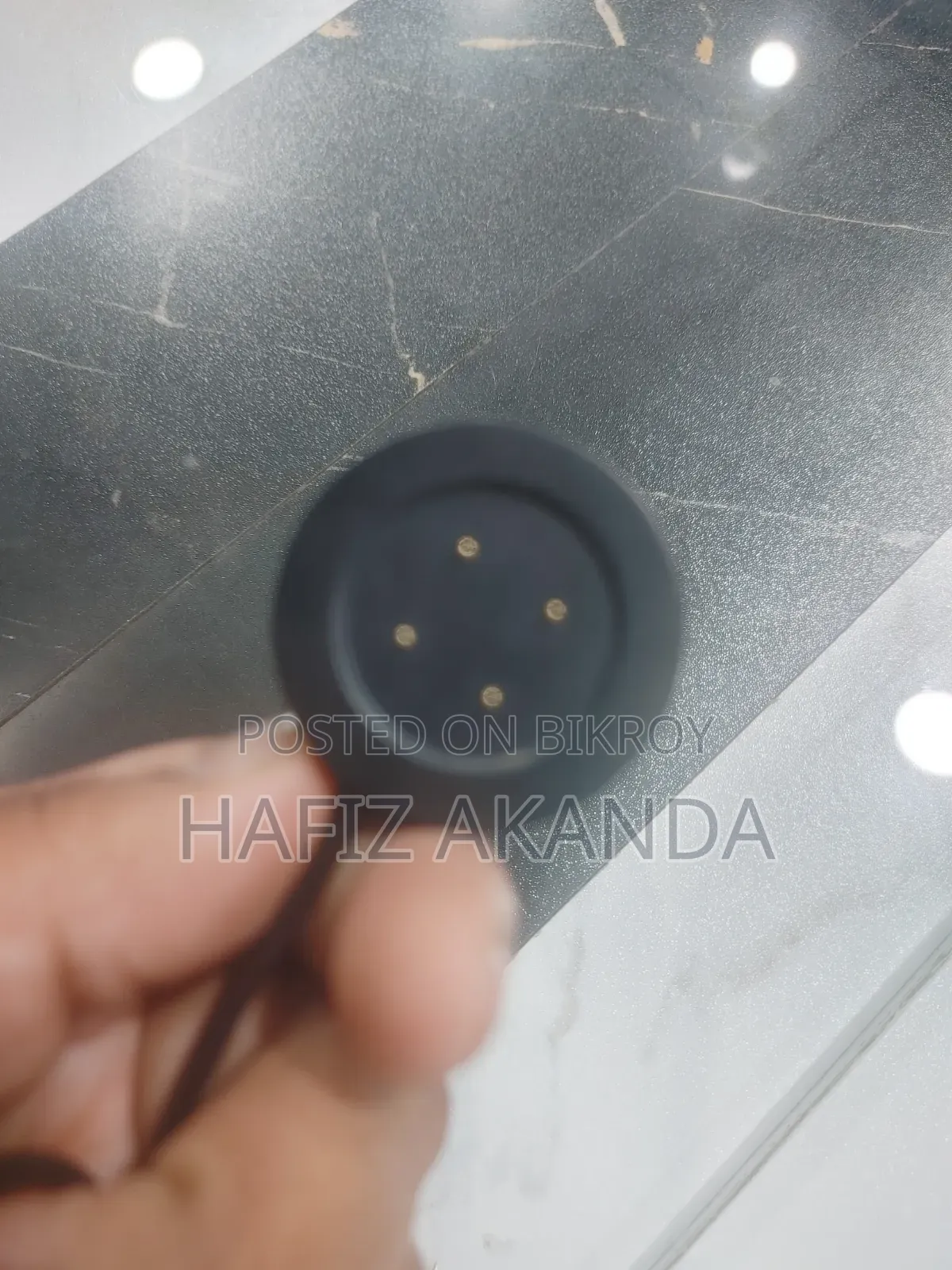 স্মার্ট ওয়াচ বিক্রয়ের জন্য