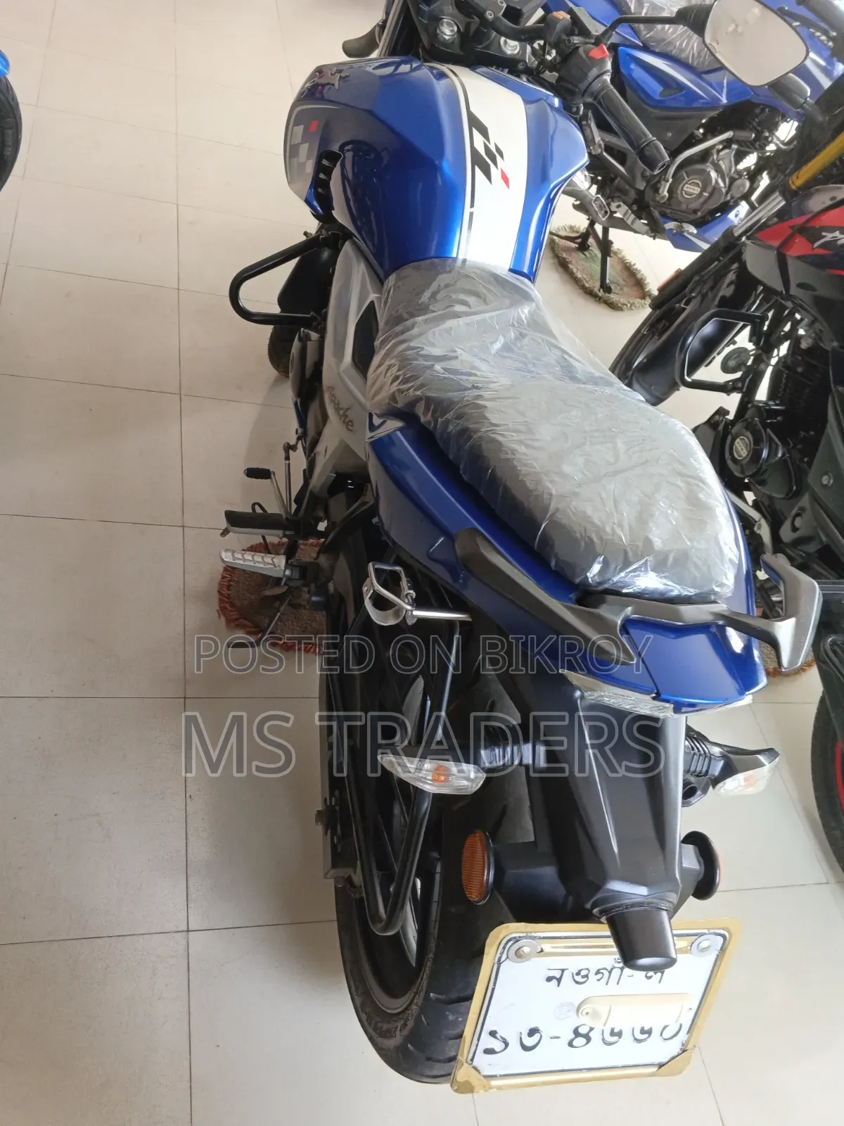 New TVS Apache RTR 160 4V 2024 Blue