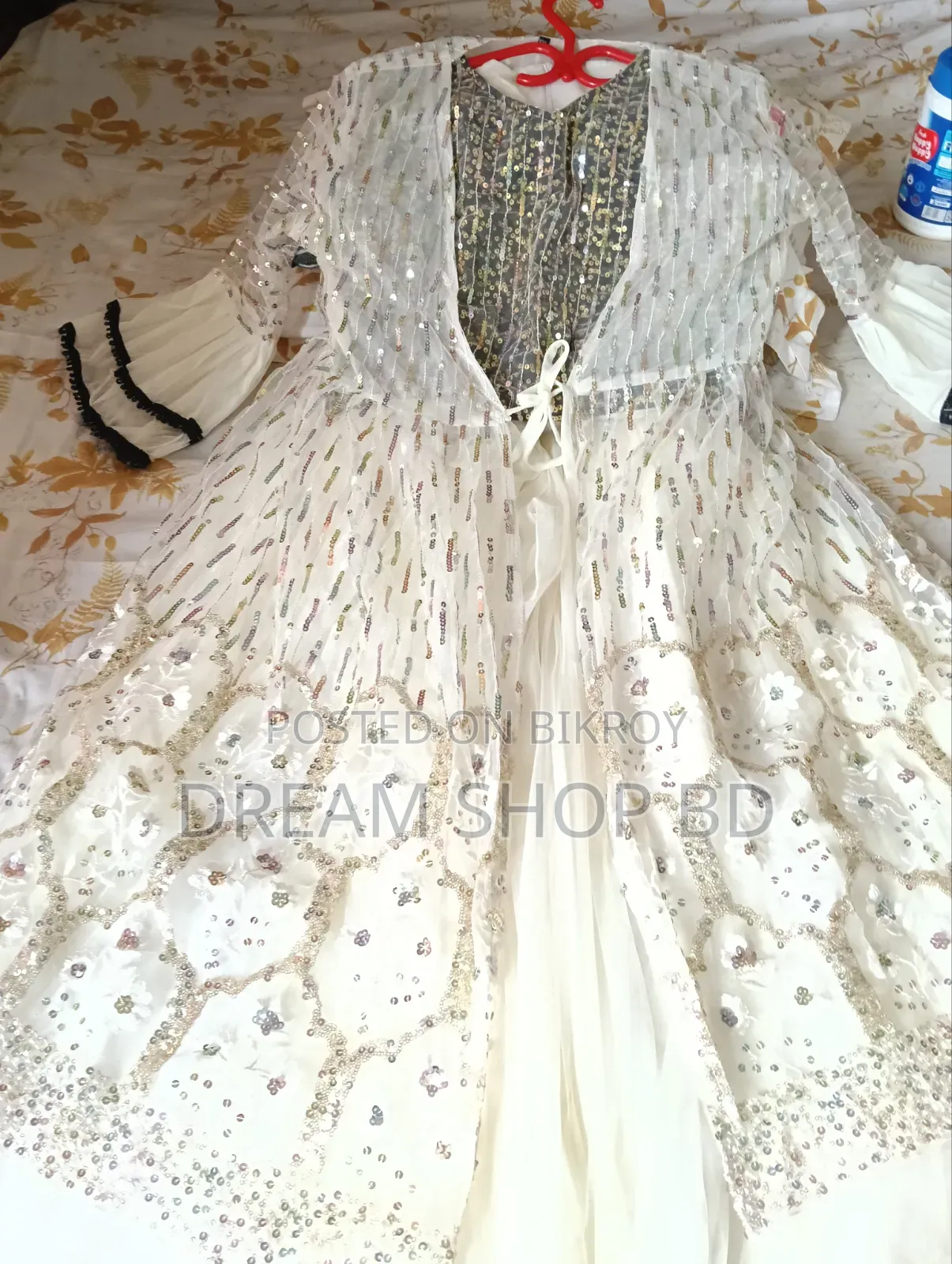 3-piece Gorgeous Elegant Off-white Sequined Embroidered Net Skirt Set