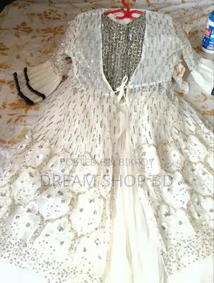 3-piece Gorgeous Elegant Off-white Sequined Embroidered Net Skirt Set