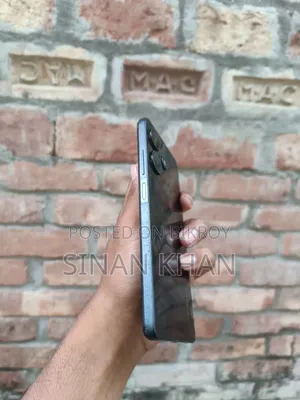 Infinix Hot 30i 128 GB
