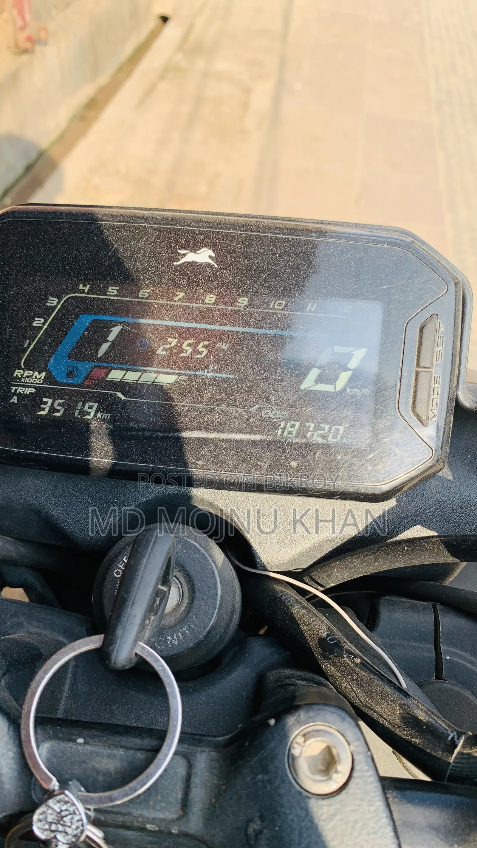 TVS Raider 125 2022 Yellow