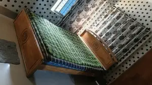 King Size Bed ((Shegun Wood))