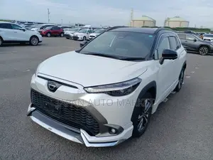 Toyota Corolla Cross 2024 Pearl
