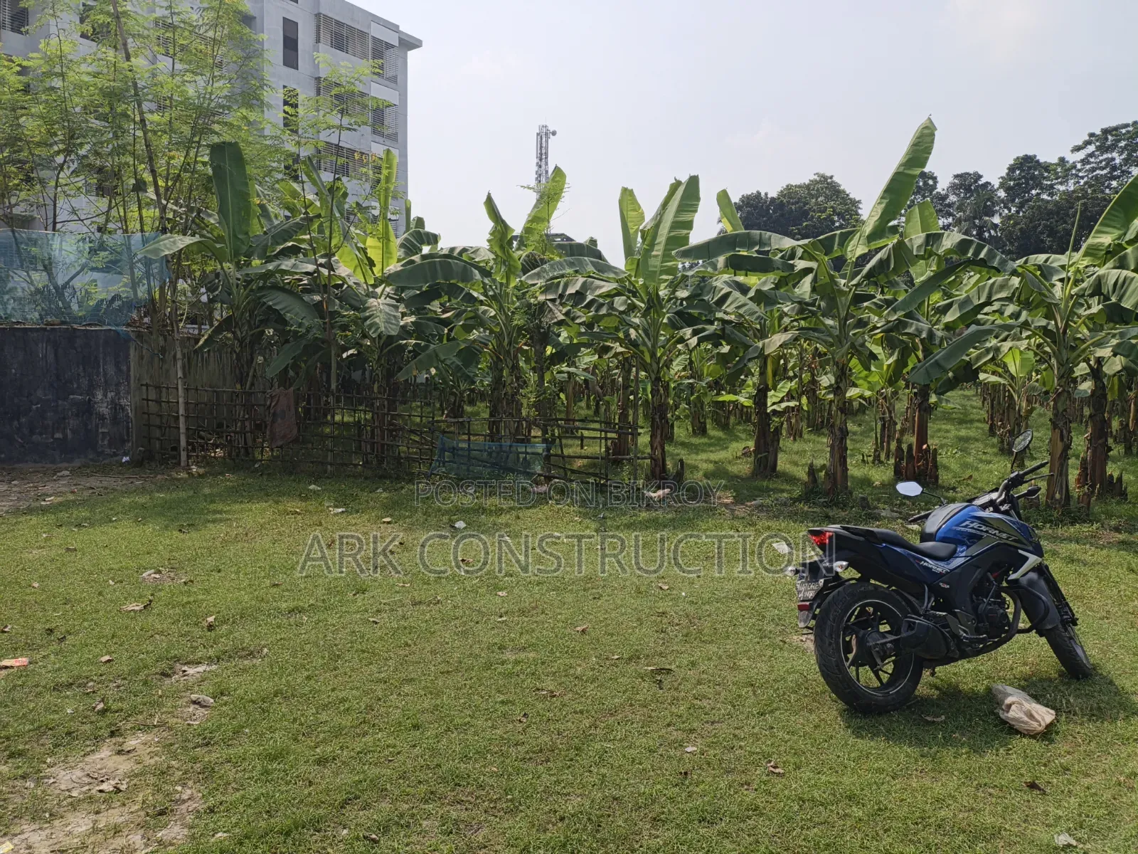 নাটোর কান্দিভিটুয়া চৌধুরী বাগানে ১০ শতাংশ জমি বিক্রয় করা হবে