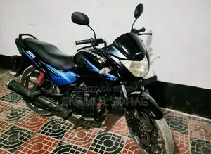 Hero Glamour 2018 Black