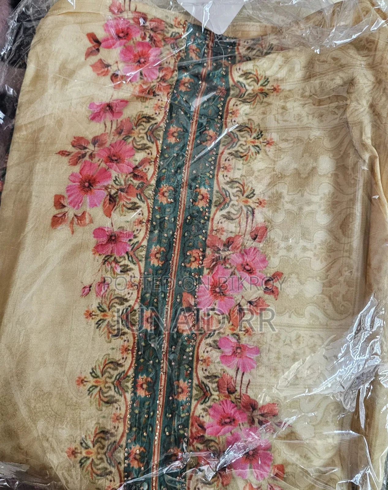 ইন্ডিয়ান থ্রিপিস অফার অফার