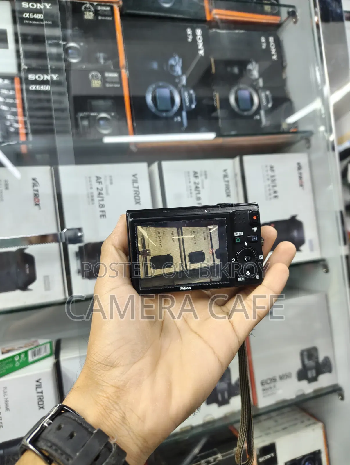 Nikon Coolpix S6200 Digital Camera