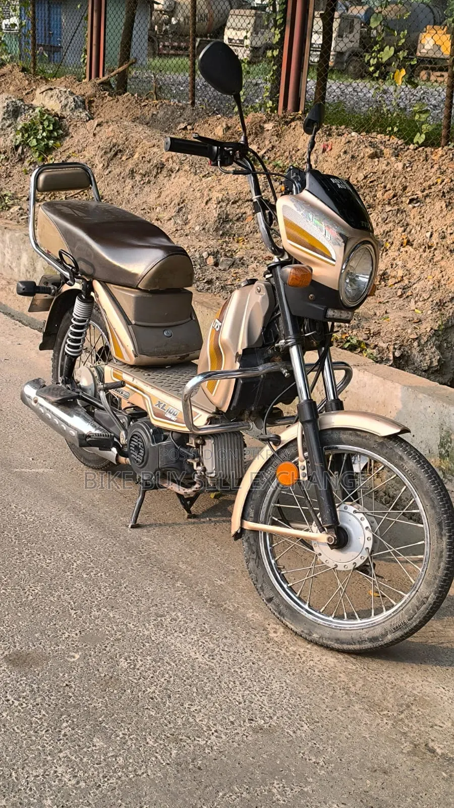 TVS XL 100 2022 Silver