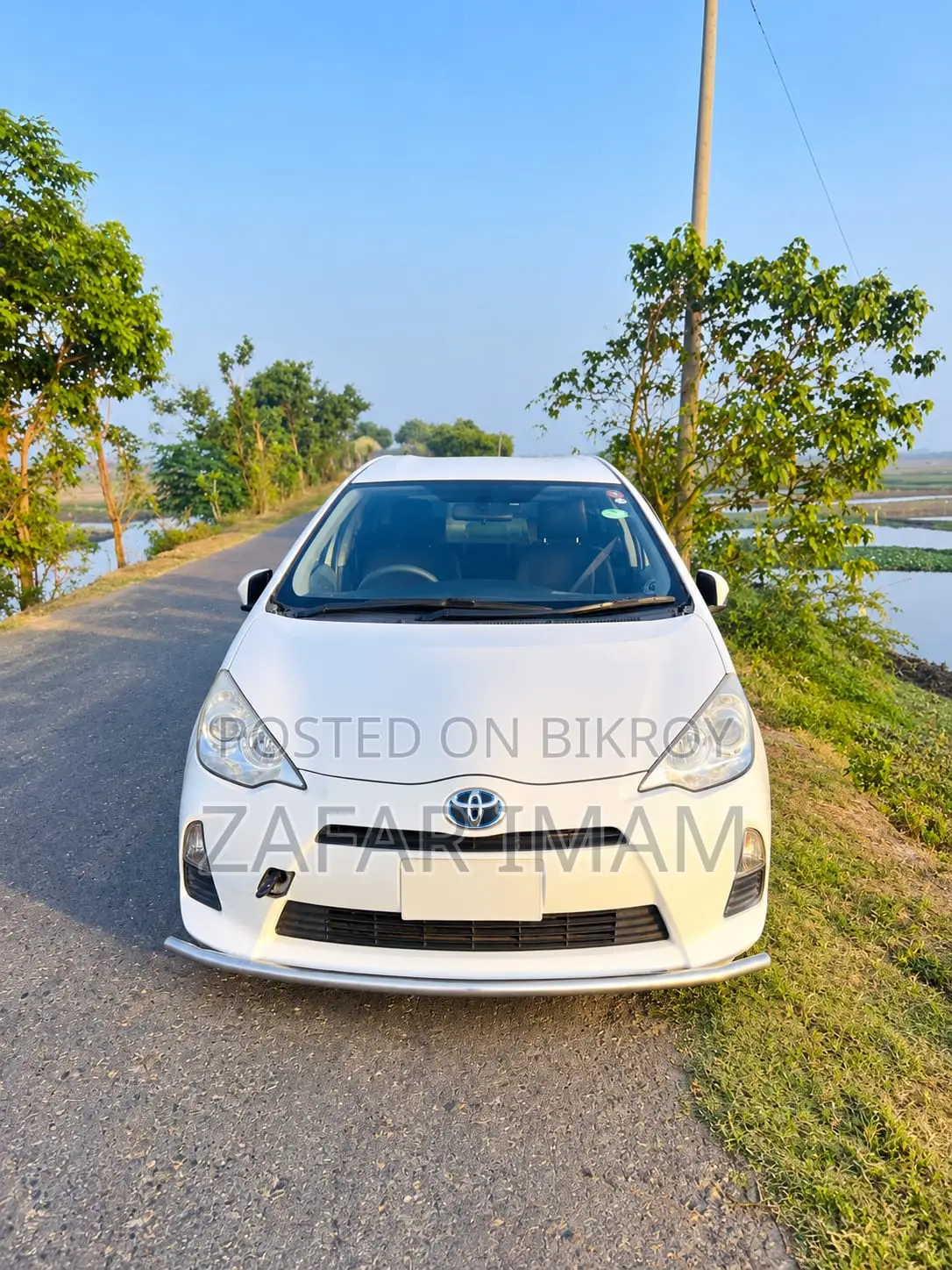 নতুন টয়োটা অ্যাকুয়া ২০১৩ হোয়াইট