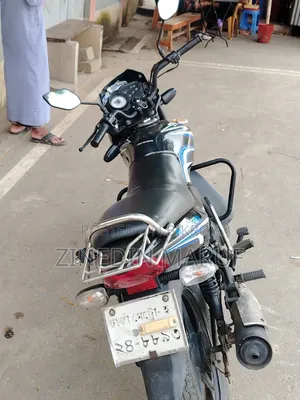 TVS Metro 2017 Black