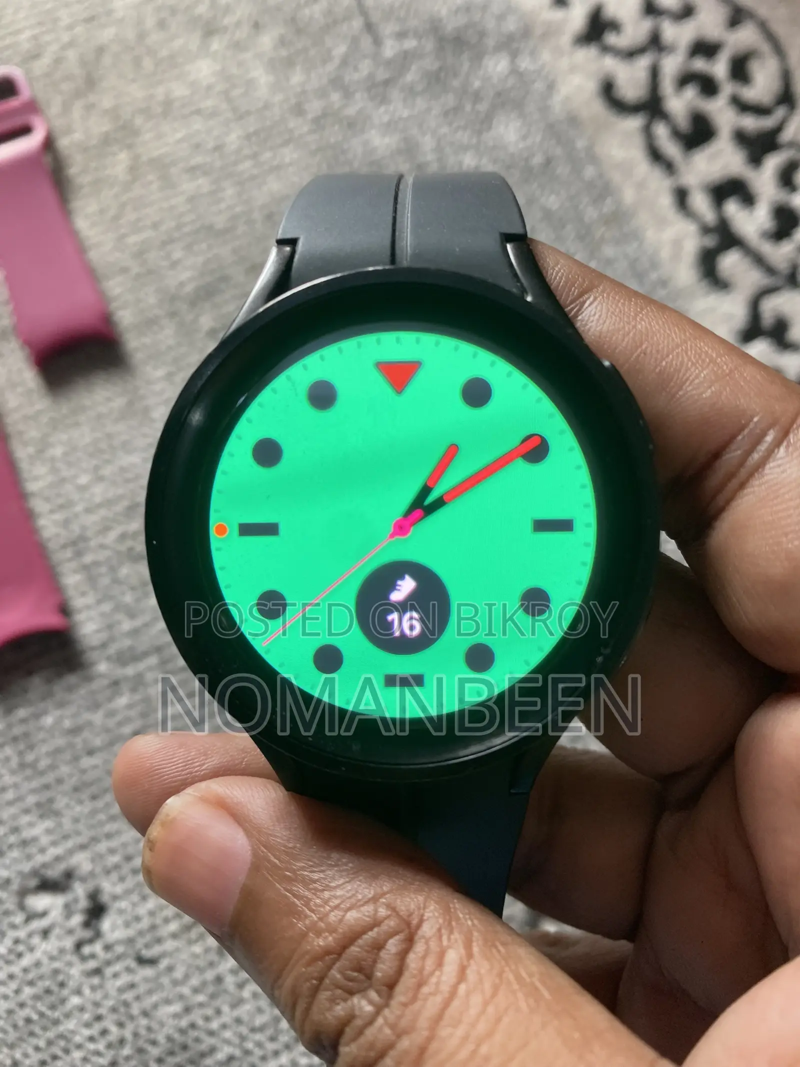Samsung Watch 5 Pro LTE Edition With Original Charger and Extra Strap