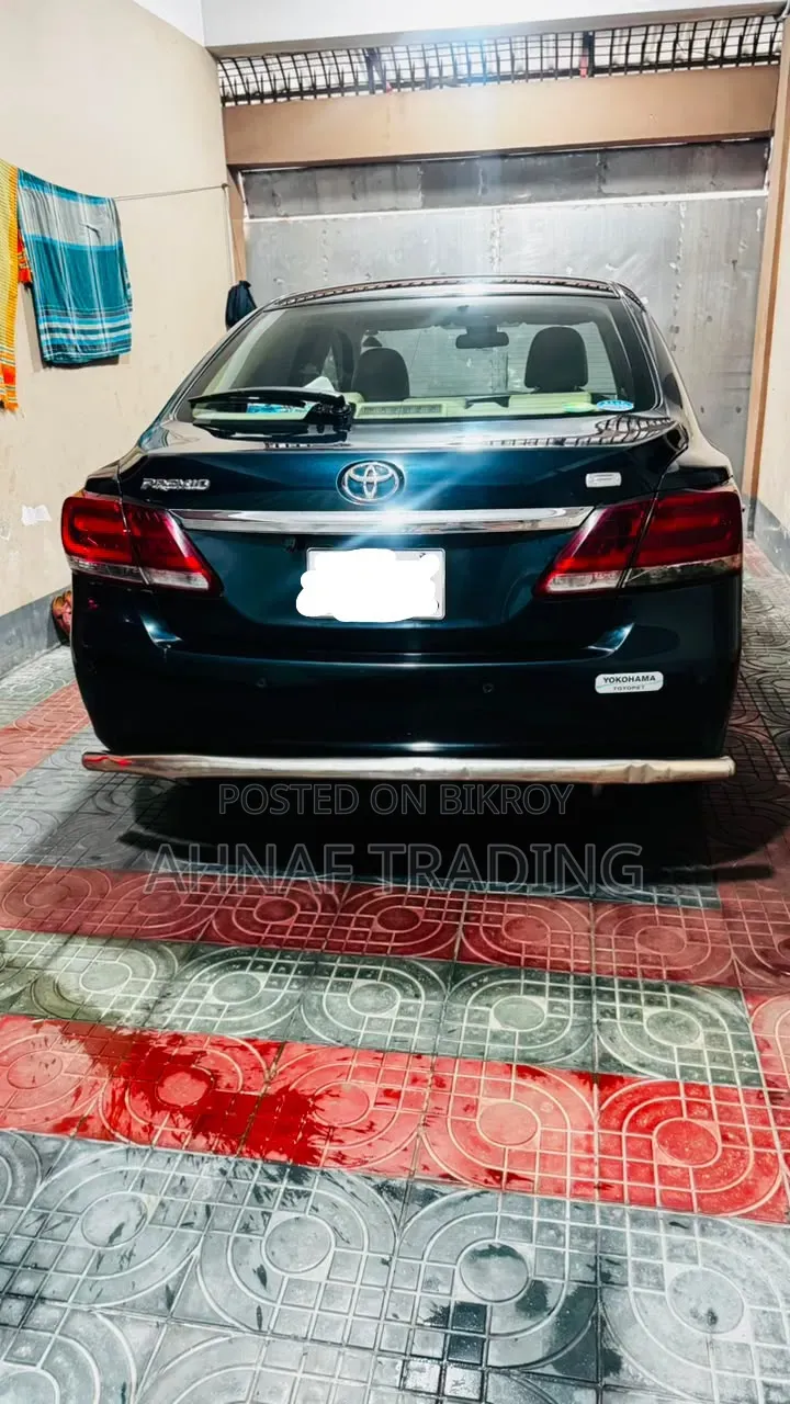 Toyota Premio 2017 Blue