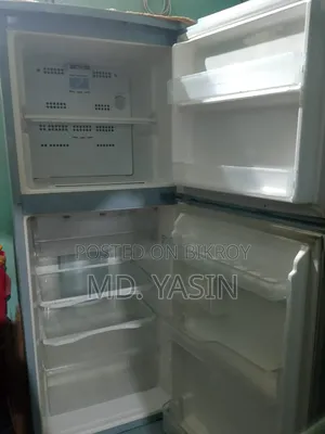 Refrigerator (Hitachi) for Urgent Sell