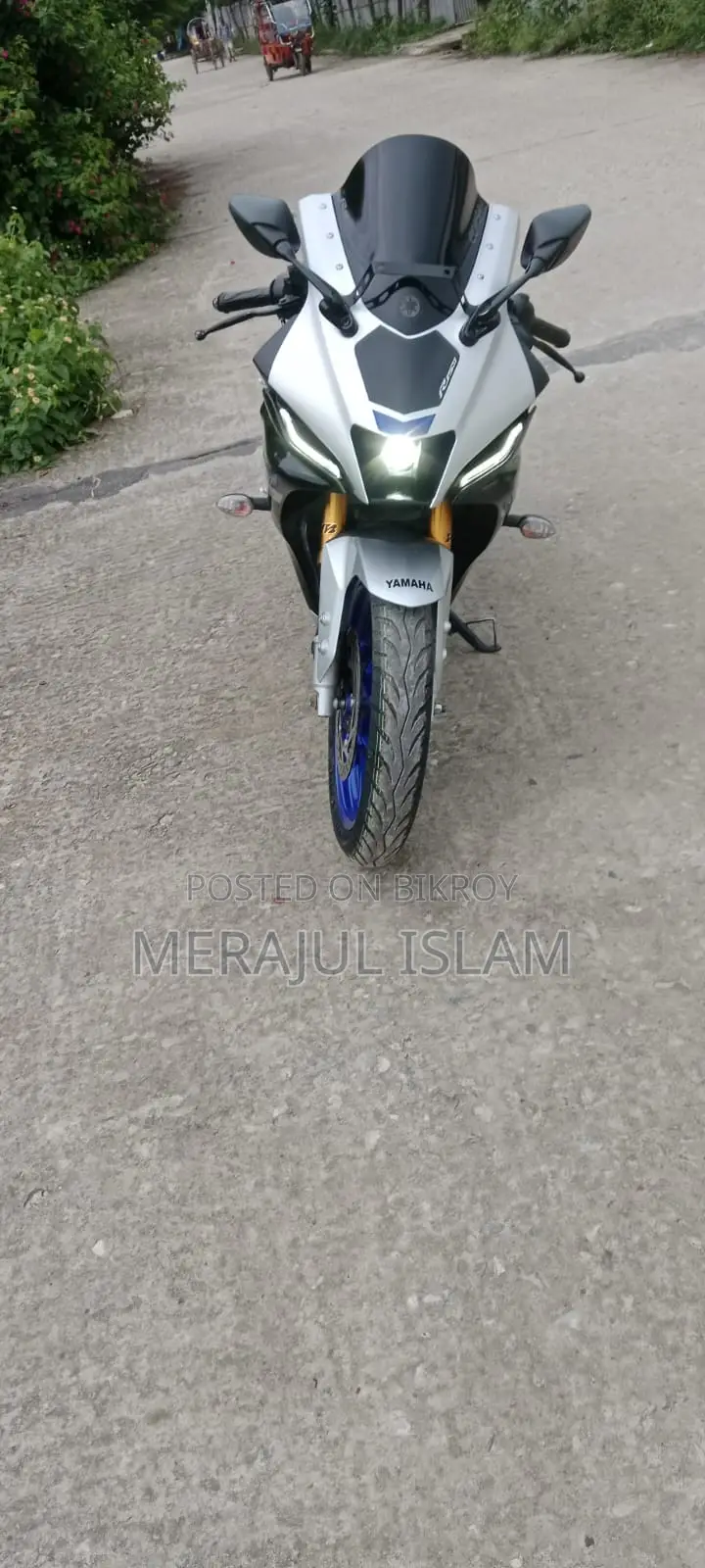 Yamaha R15M 2025 Silver