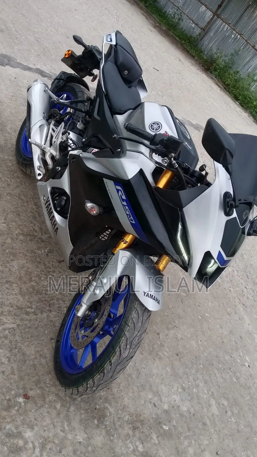 Yamaha R15M 2025 Silver