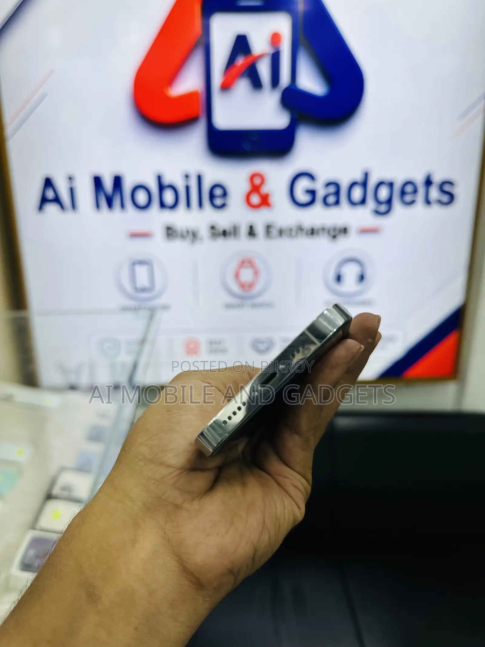 অ্যাপল আইফোন ১৪ প্রো ২৫৬ জিবি সাদা