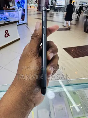 Apple iPhone 8 64 GB Black