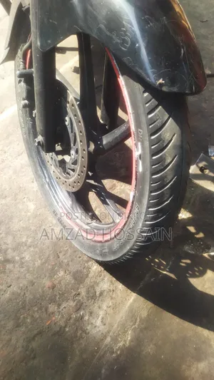 Honda CB 2017 Red