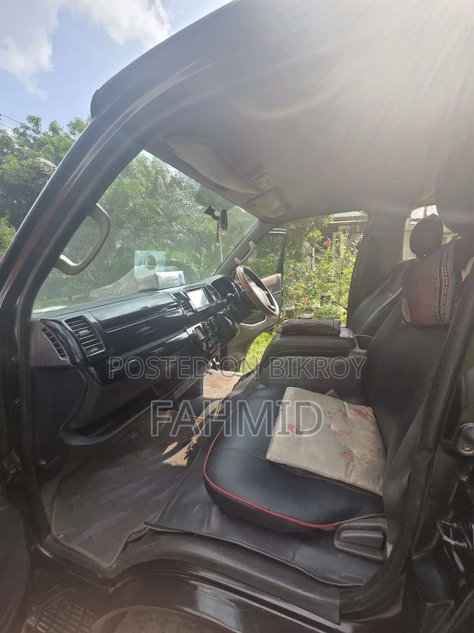 Toyota Grand HiAce 1999 Black