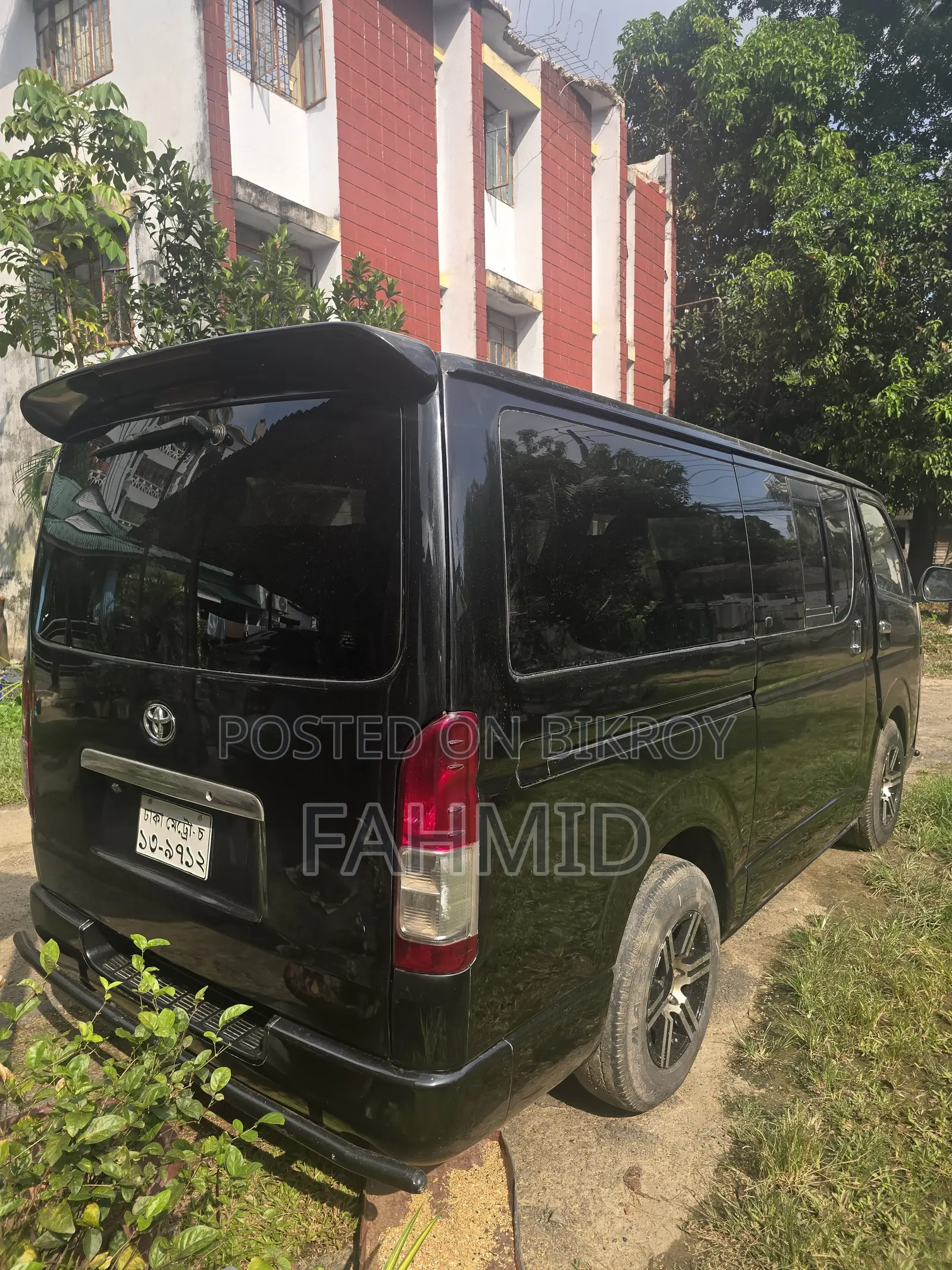 Toyota Grand HiAce 1999 Black