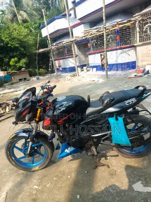 বাজাজ পালসার ১৫০ ২০১৩ ব্ল্যাক