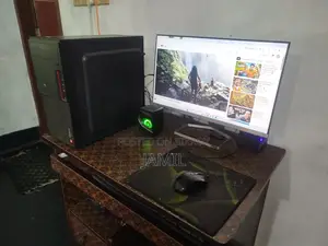 Desktop Computer Gigabyte 8GB Intel Core i5 HDD+SSD 640GB