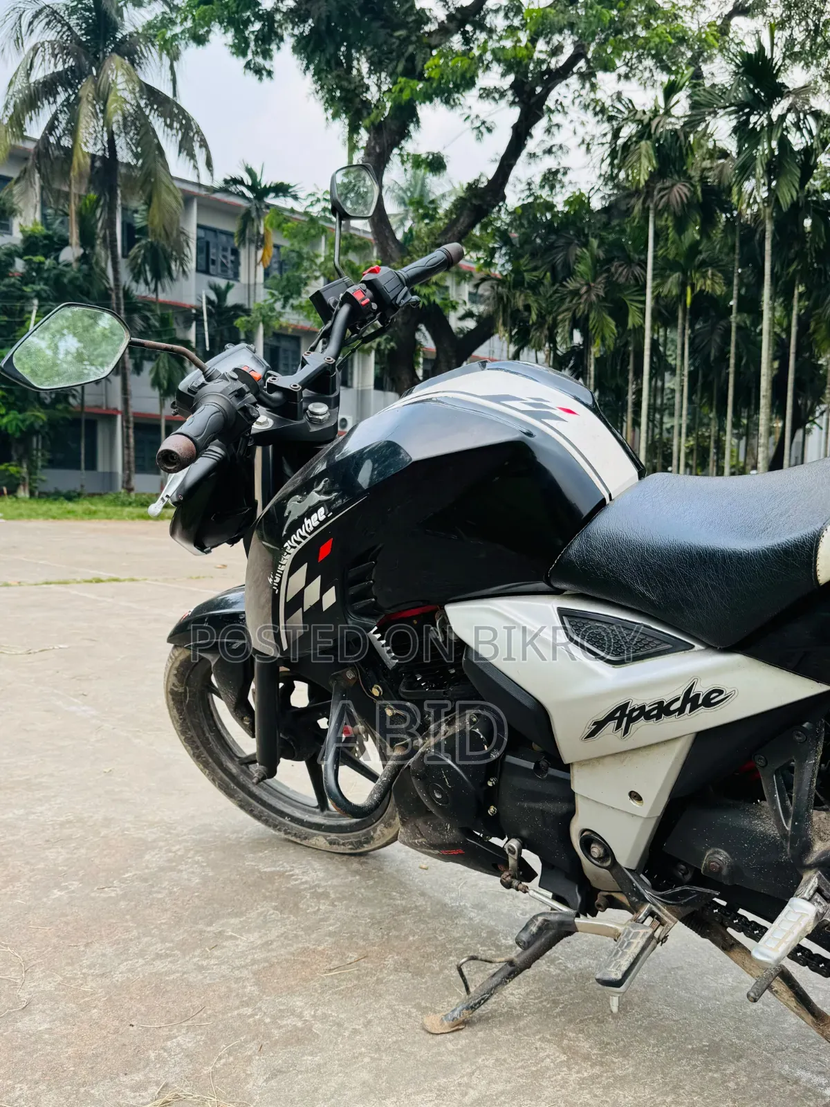 TVS Apache RTR 160 4V Fi 2022 Black