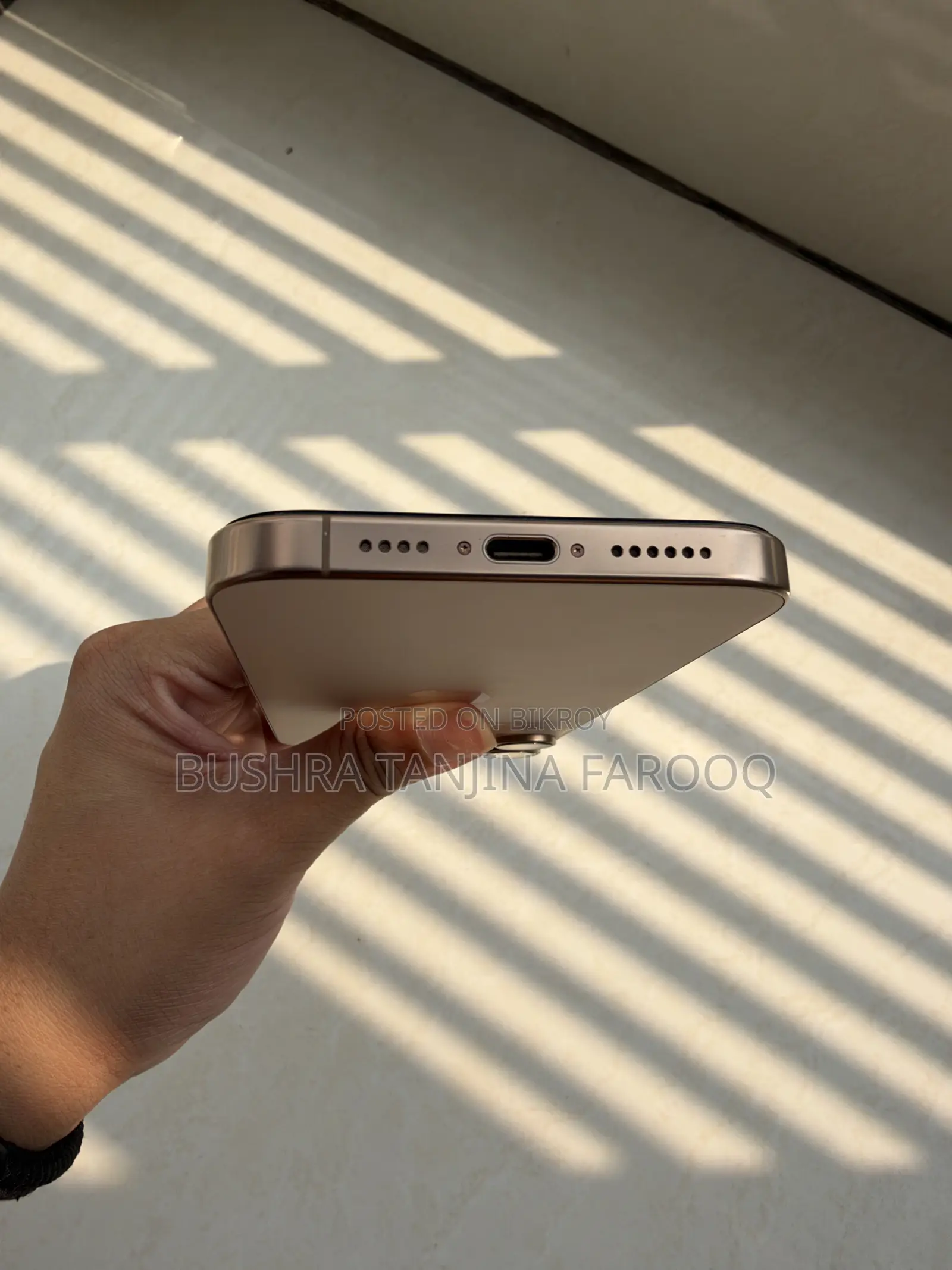 Apple iPhone 16 Pro Max 256 GB Gold