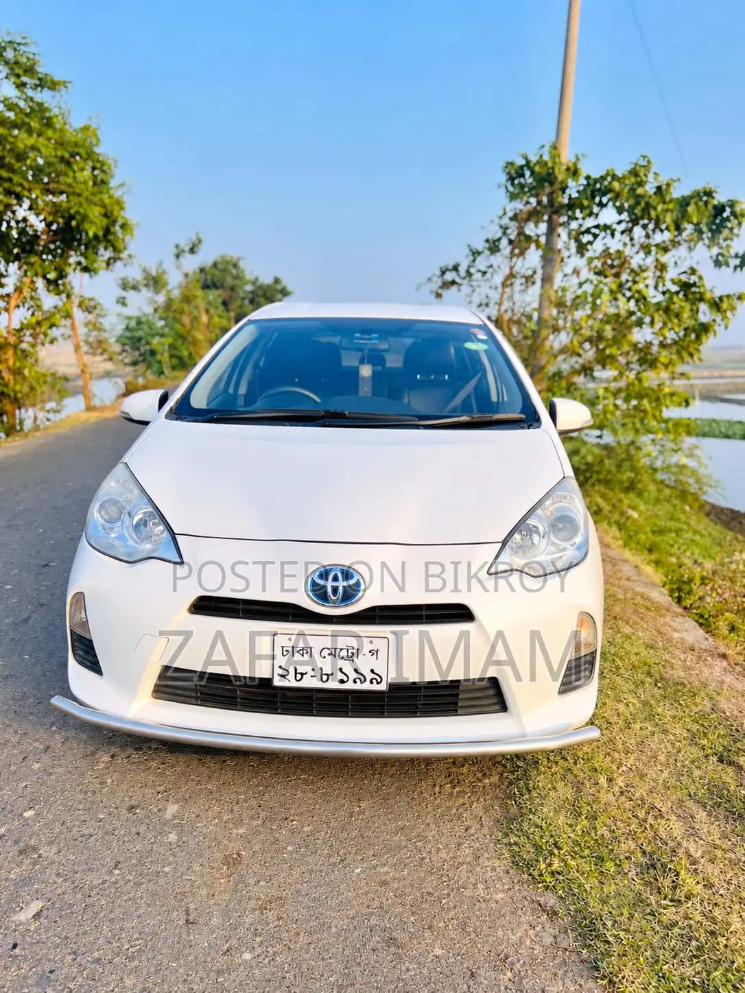 নতুন টয়োটা অ্যাকুয়া ২০১৩ হোয়াইট