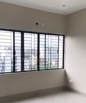 বসুন্ধরায় ৪ বেডরুমের অ্যাপার্টমেন্ট ভাড়ায় উপলব্ধ