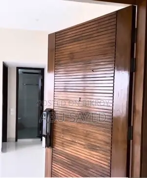 বসুন্ধরায় ৪ বেডরুমের অ্যাপার্টমেন্ট ভাড়ায় উপলব্ধ