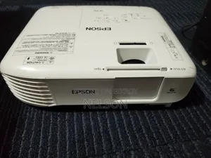 엡সন নতুন প্রজেক্টর