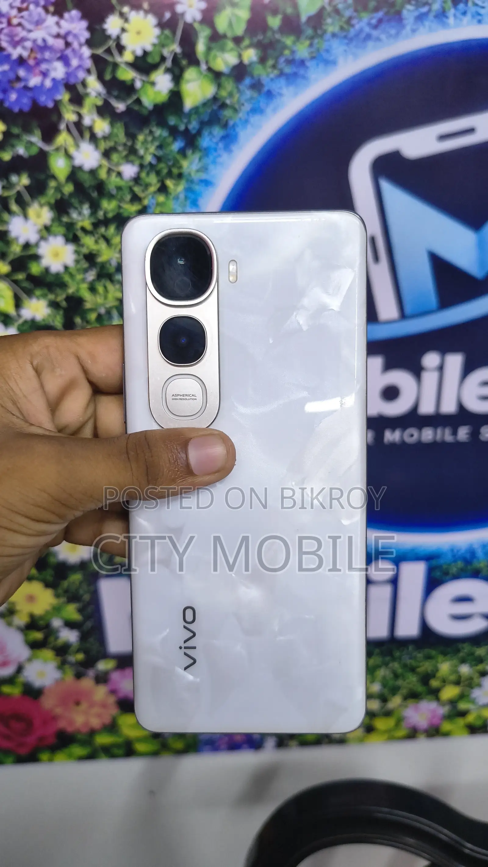 New Vivo Y400 Pro 128 GB White