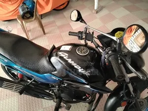 Hero Glamour 2017 Black