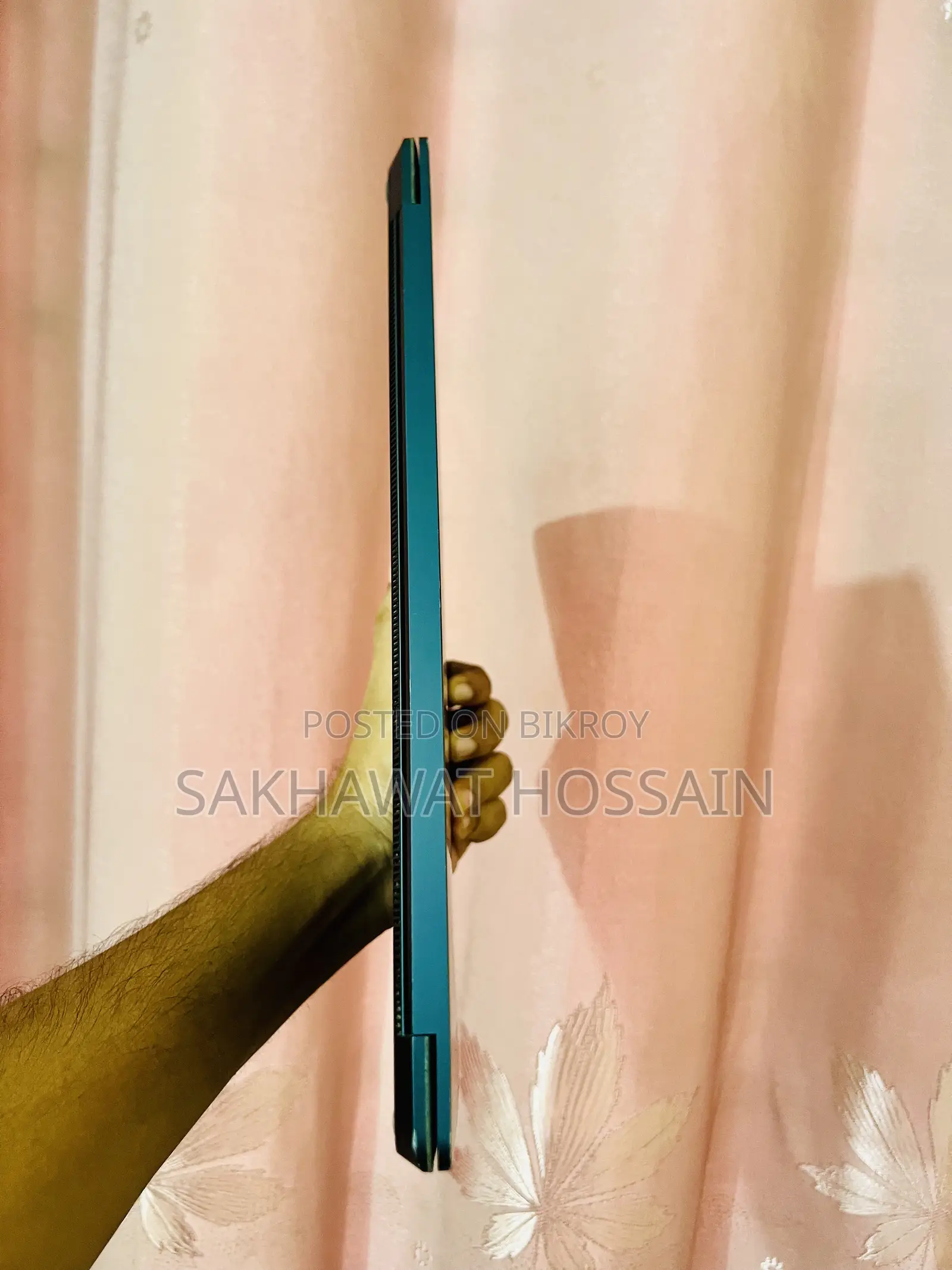 ল্যাপটপ মাইক্রোসফট সারফেস ২ ৮জিবি ইন্টেল কোর আই৫ এসএসডি ২৫৬জিবি