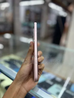 Lava 128 GB Pink