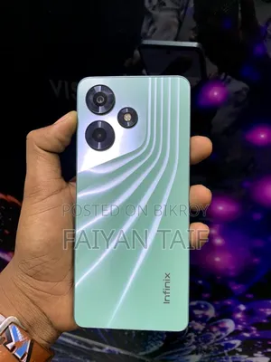 ইনফিনিক্স হট ৩০ ১২৮ জিবি