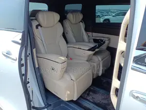 Toyota Alphard 2024 Pearl