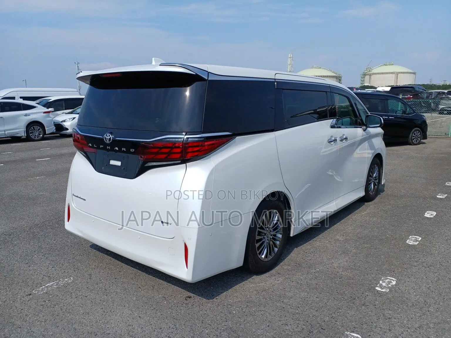 Toyota Alphard 2024 Pearl